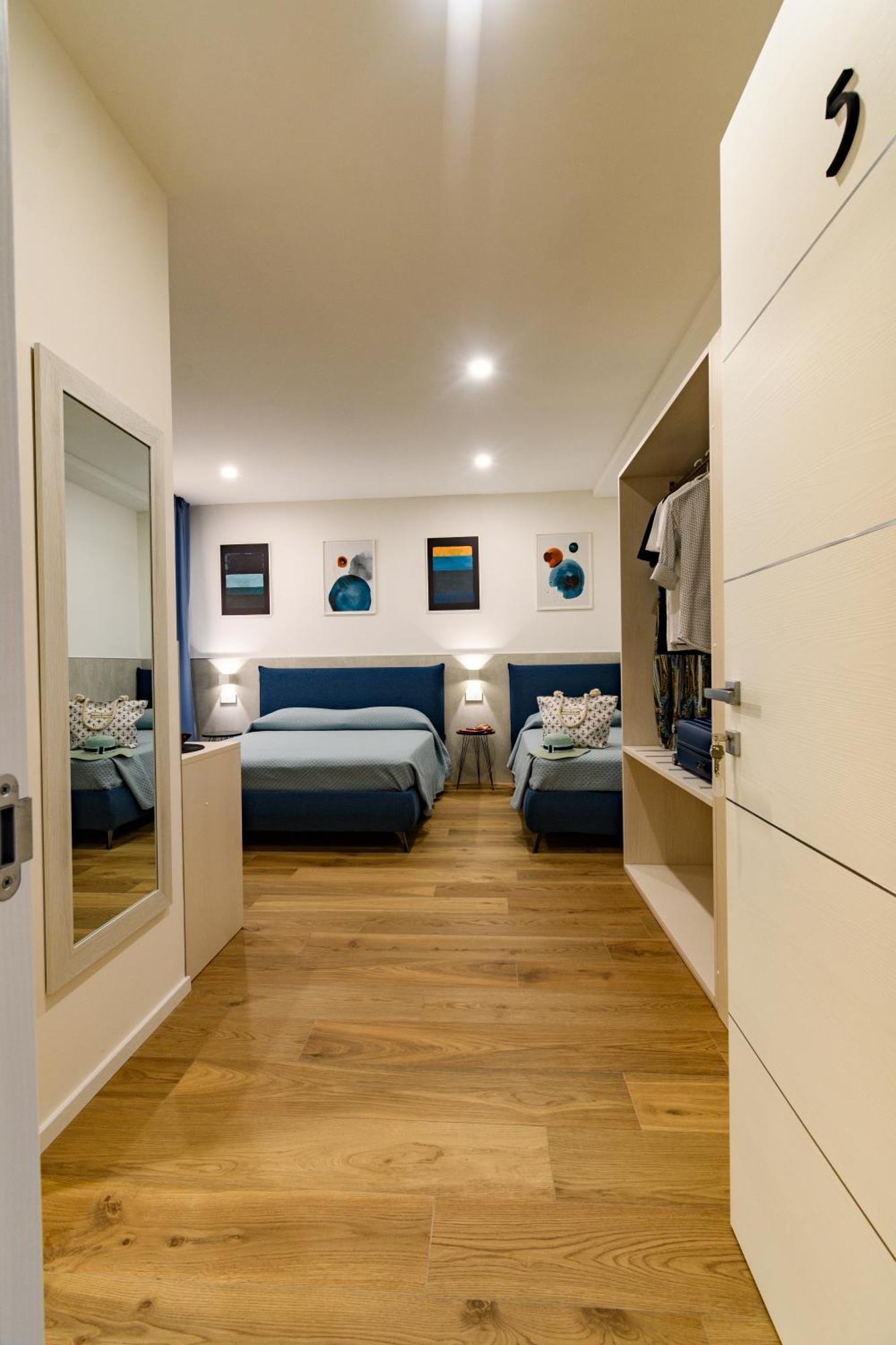 Harbor Rooms - Cala Gonone Exterior photo